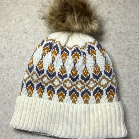 Muk Luks Accessories - 🌸🌸 Muk Luks Cream and Brown Knit Beanie with Pom